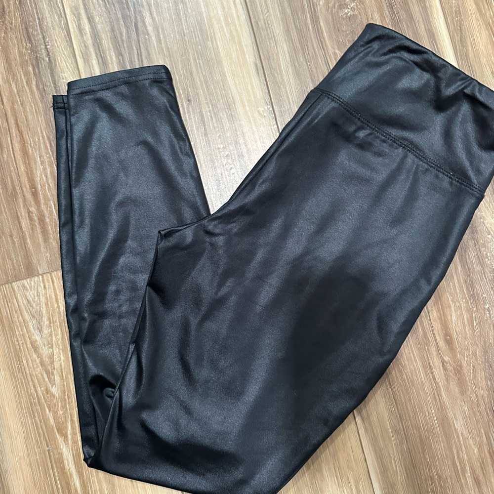 Women’s Faux Leather Legging